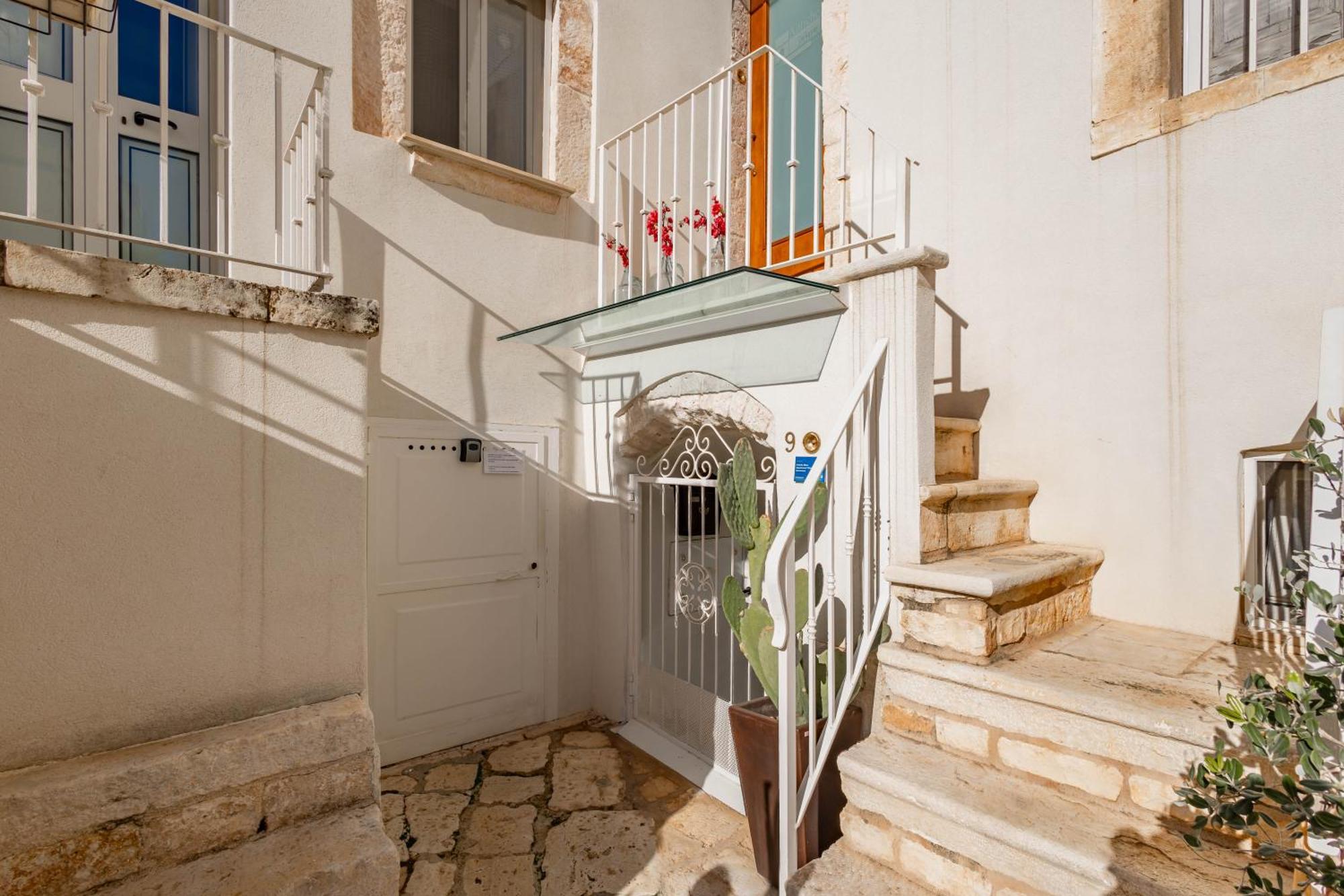 Antiche Mura Apartments"Cielo Di Puglia" -2 Matrimoniali, Cucina E Terrazzo توري المظهر الخارجي الصورة
